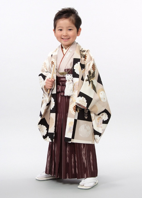 七五三写真 5歳 ブランド衣装 袴紹介 旭川 春光店 北海道 七五三 お宮参りの記念写真ならスタジオマリオ 七五三写真 5歳 ブランド衣装 袴紹介 旭川 春光店 北海道 七五三 お宮参りの記念写真ならスタジオマリオ