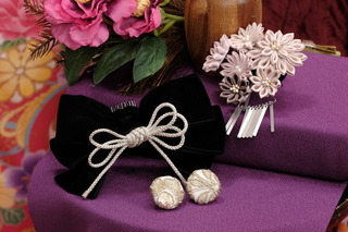 モダンアクセサリー