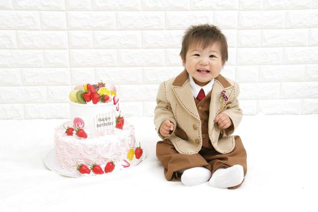 6 22 こはるくん お誕生日撮影 スタジオマリオ七尾本府中店 七尾 本府中店 石川県 七五三 お宮参りの記念写真ならスタジオマリオ