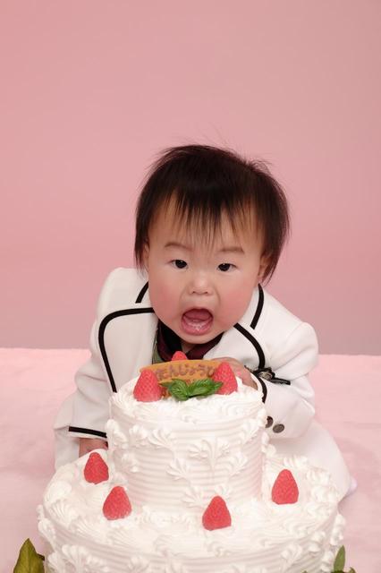 2月14日撮影 はづきくん 1歳誕生日 マリオ御殿場中央店 御殿場 中央店 静岡県 七五三 お宮参りの記念写真ならスタジオマリオ