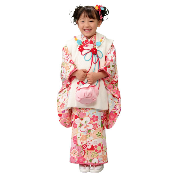 着物レンタル人気衣装紹介 ３才女の子 伊勢 バイパス店 三重県 七五三 お宮参りの記念写真ならスタジオマリオ
