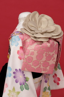 7歳女児モダン後ろ