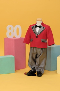 スーツ赤 (2).JPG