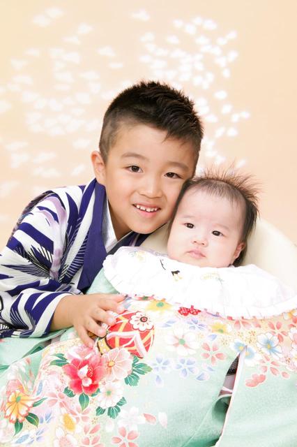 10月19日撮影 百日祝い お誕生日 みりゅうくん みおんちゃん 新居浜店 愛媛県 七五三 お宮参りの記念写真ならスタジオマリオ