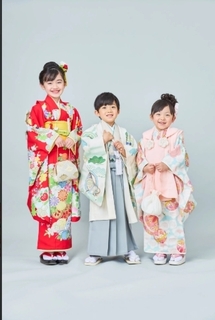 3人和装.jpeg