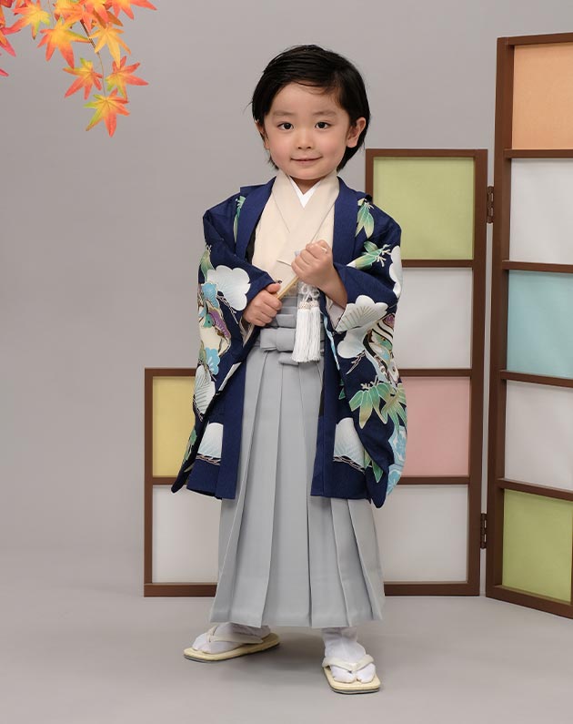 七五三(753 )の記念写真撮影や衣装レンタルの写真館。男の子も女の子
