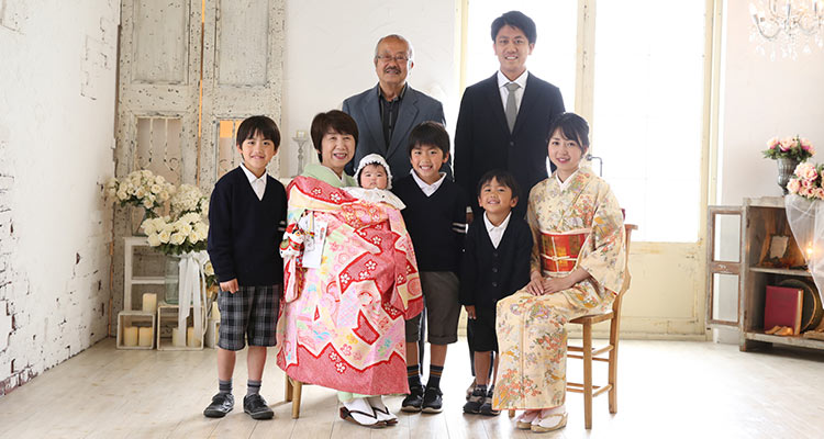 お宮参りの着物の選び方【祖父母】