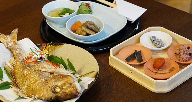 お宮参り後の食事はどうする 赤ちゃんとお母さんに配慮した食事会のポイント スタジオマリオ